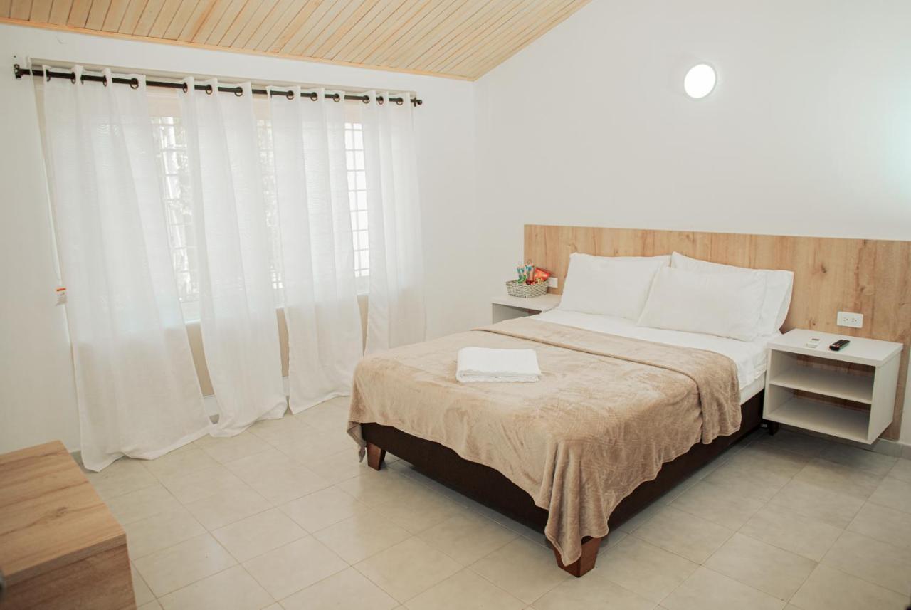 فندق Casa Lourdes فاليدوبار المظهر الخارجي الصورة